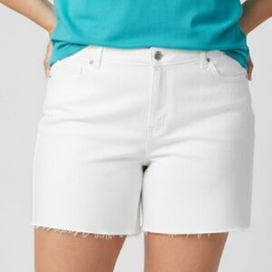 😍SHOW SPECIAL - OLD NAVY High Rise White Denim Shorts size 30